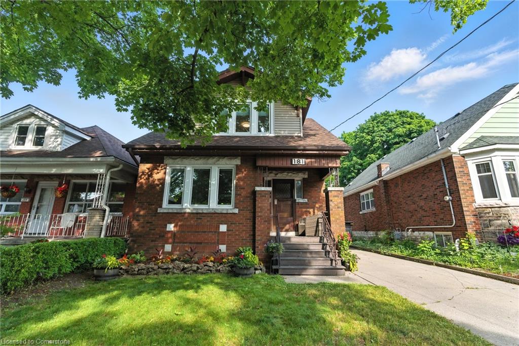 181 London Street S Property Photo 2