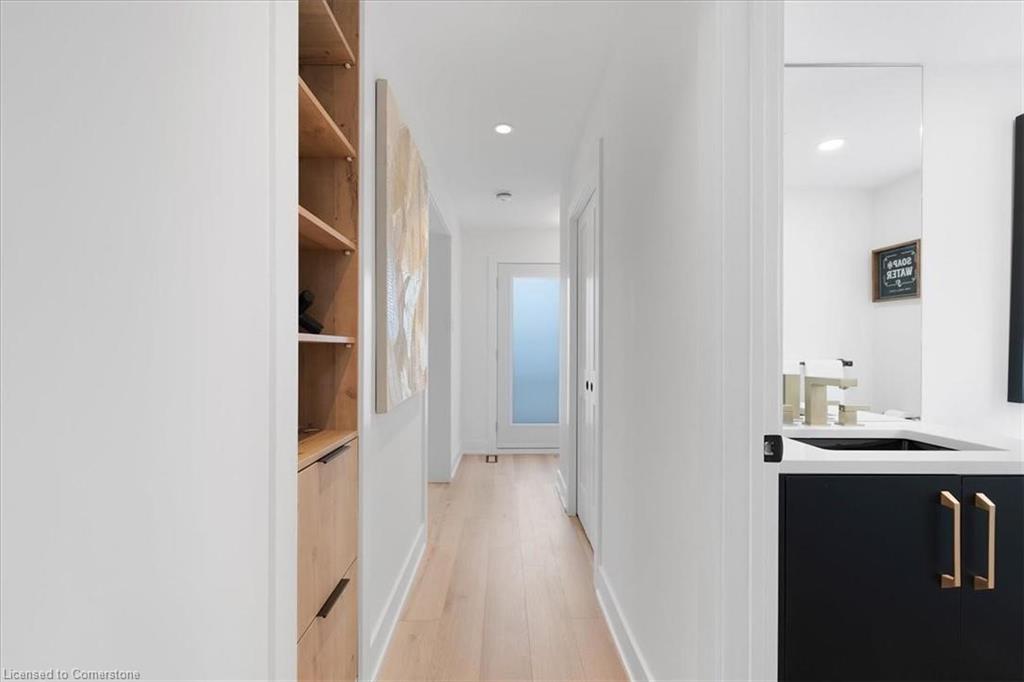 94 West 32nd Street Property Photo 4