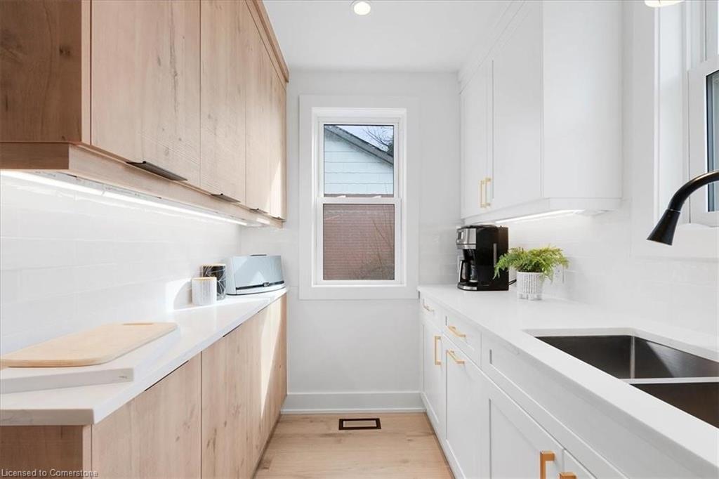 94 West 32nd Street Property Photo 10