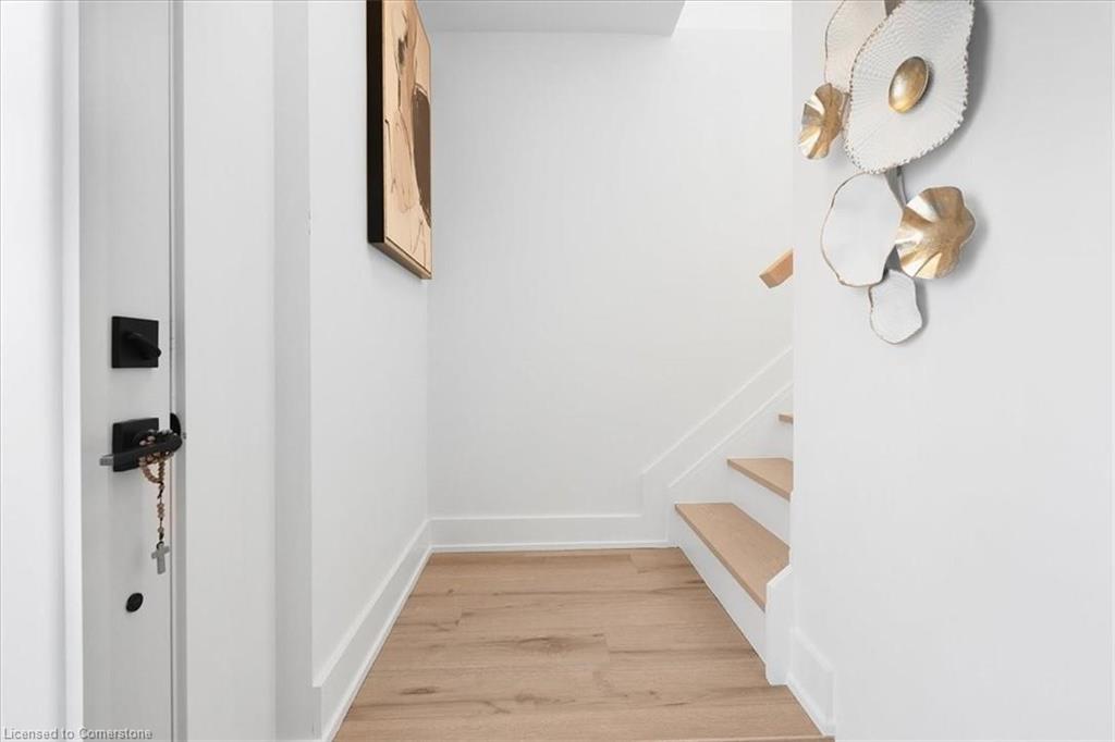 94 West 32nd Street Property Photo 14