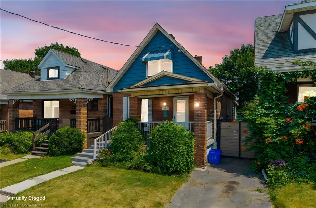 52 Connaught Avenue N Property Photo 1