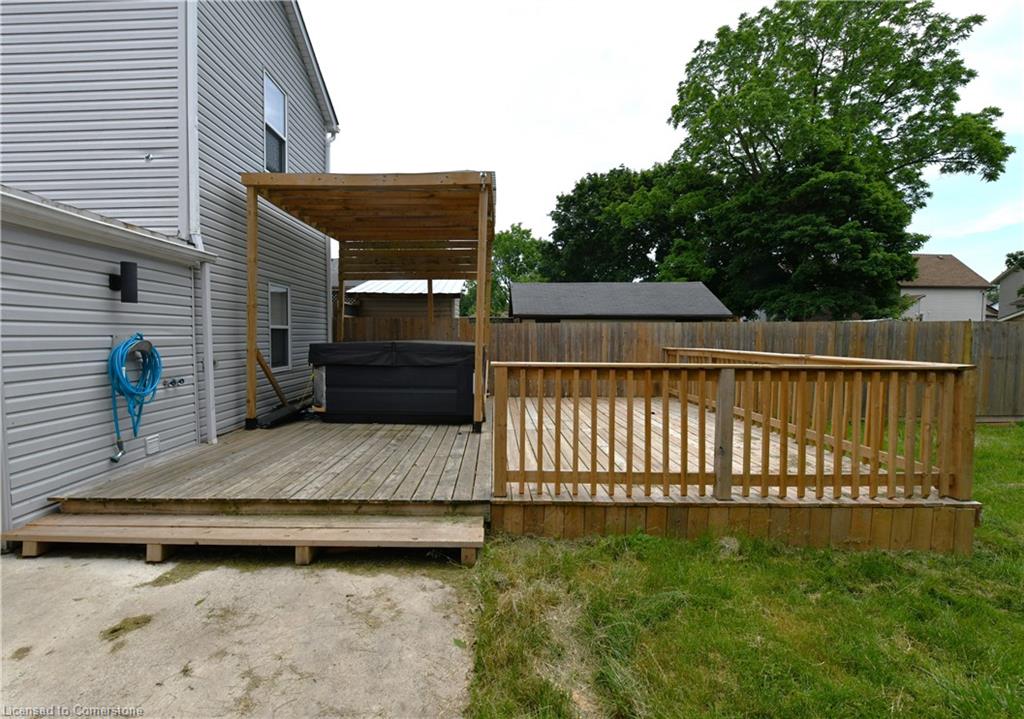 10 Meda Street Property Photo 5
