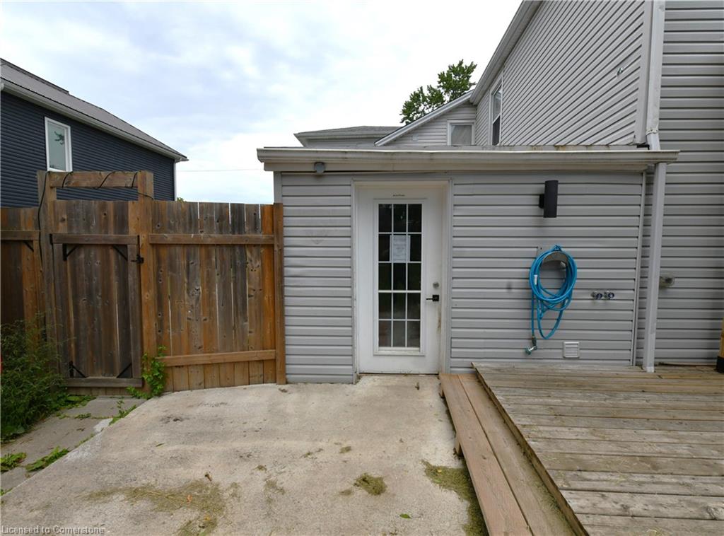 10 Meda Street Property Photo 6