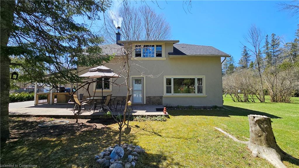 640 Tiny Beaches Road N Property Photo 1
