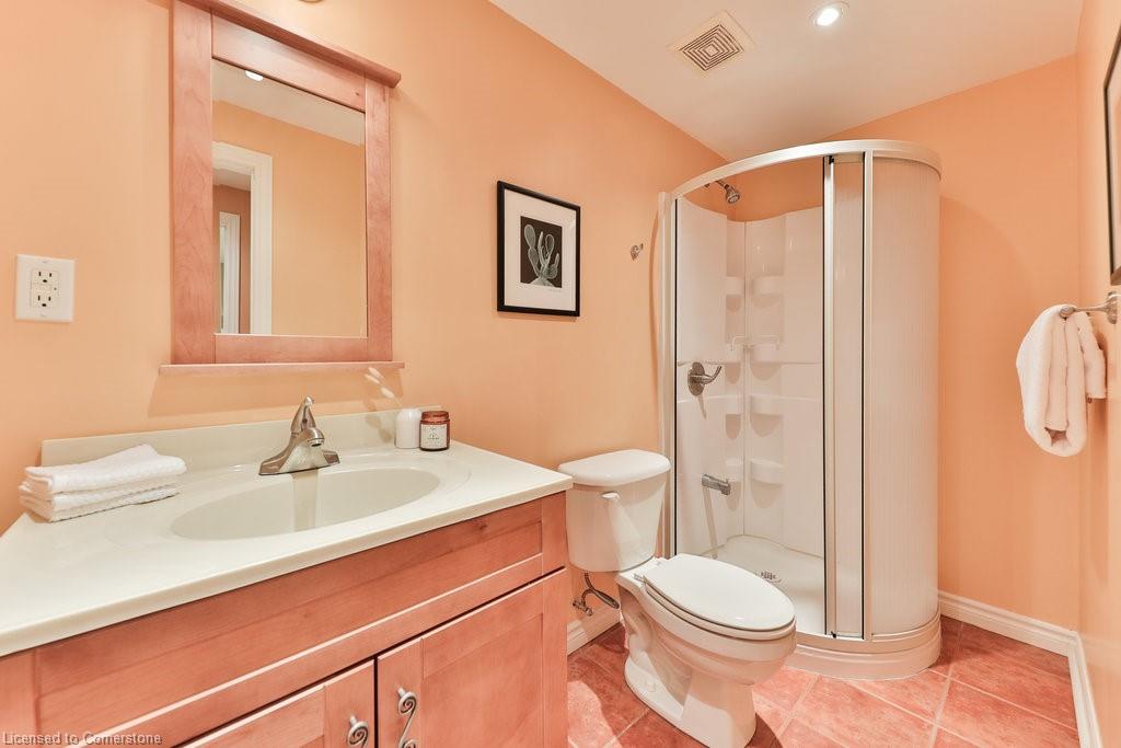 1497 Estes Crescent Property Photo 33