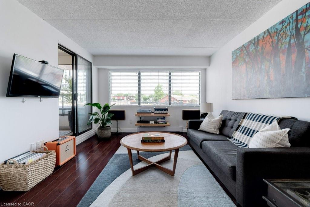 214-100 Bronte Road Property Photo 2