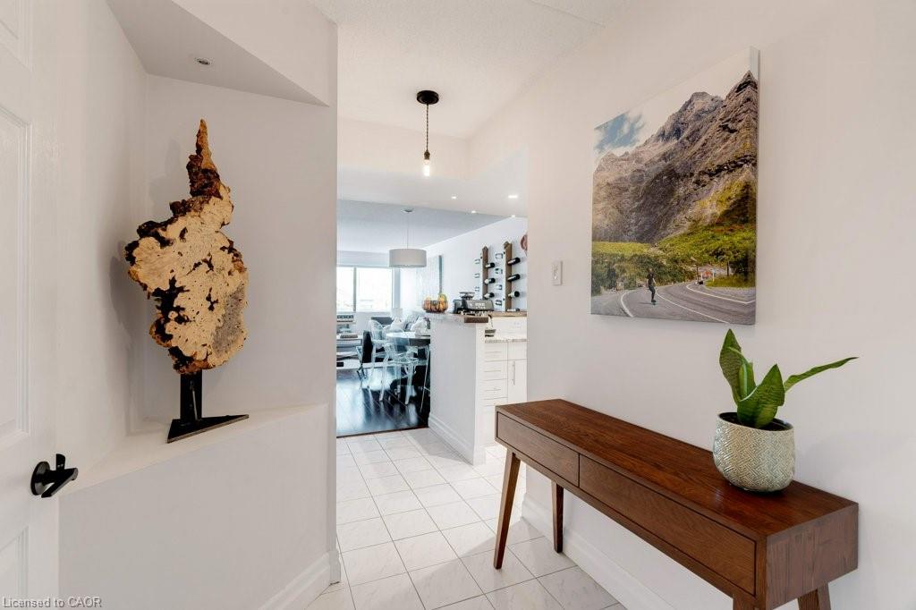 214-100 Bronte Road Property Photo 4