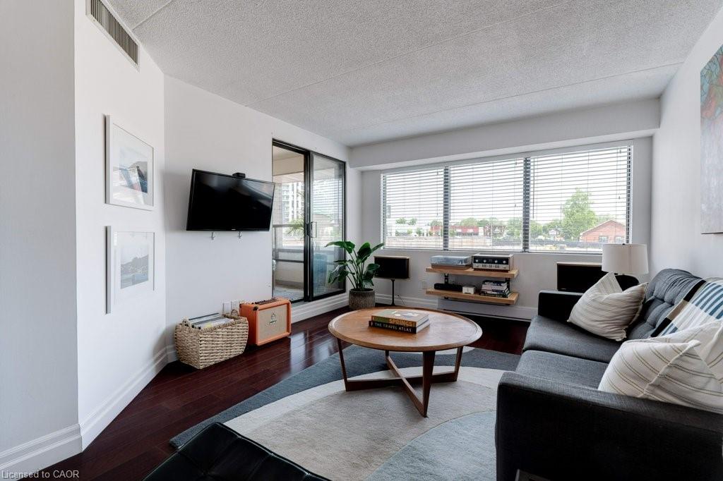 214-100 Bronte Road Property Photo 14