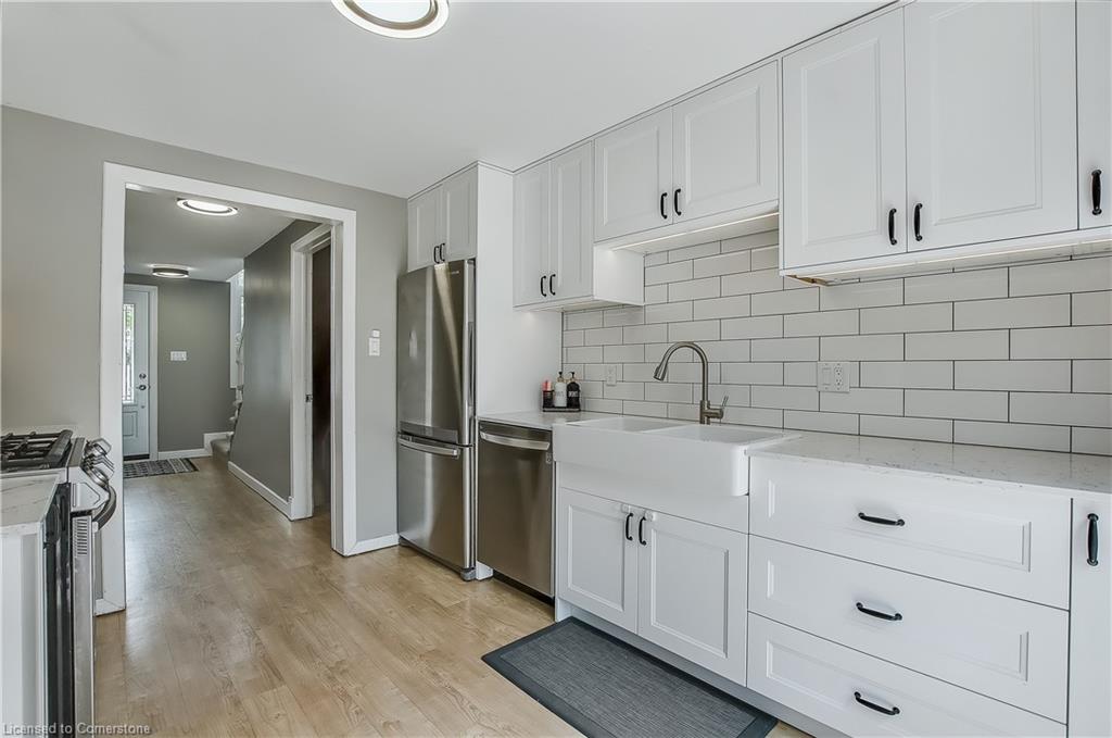 519b Rosemeadow Crescent Property Photo 10