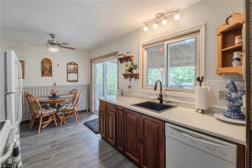 48 Market Street Property Photo 13