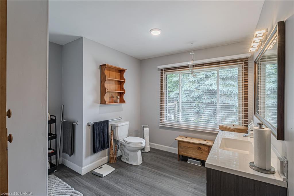 48 Market Street Property Photo 16