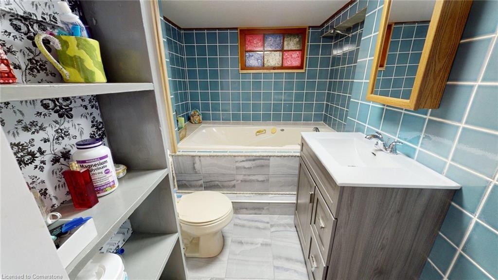 12 Hayes Street Property Photo 14