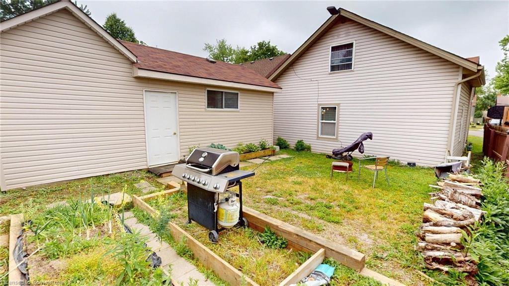 12 Hayes Street Property Photo 21