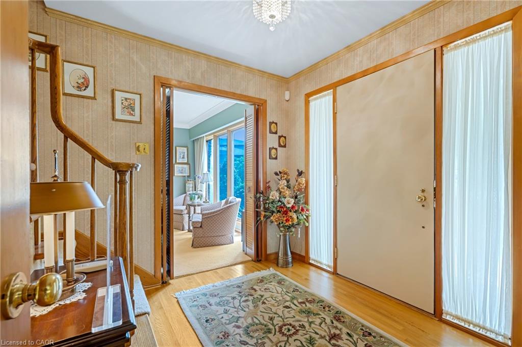 13 Leslie Drive Property Photo 6