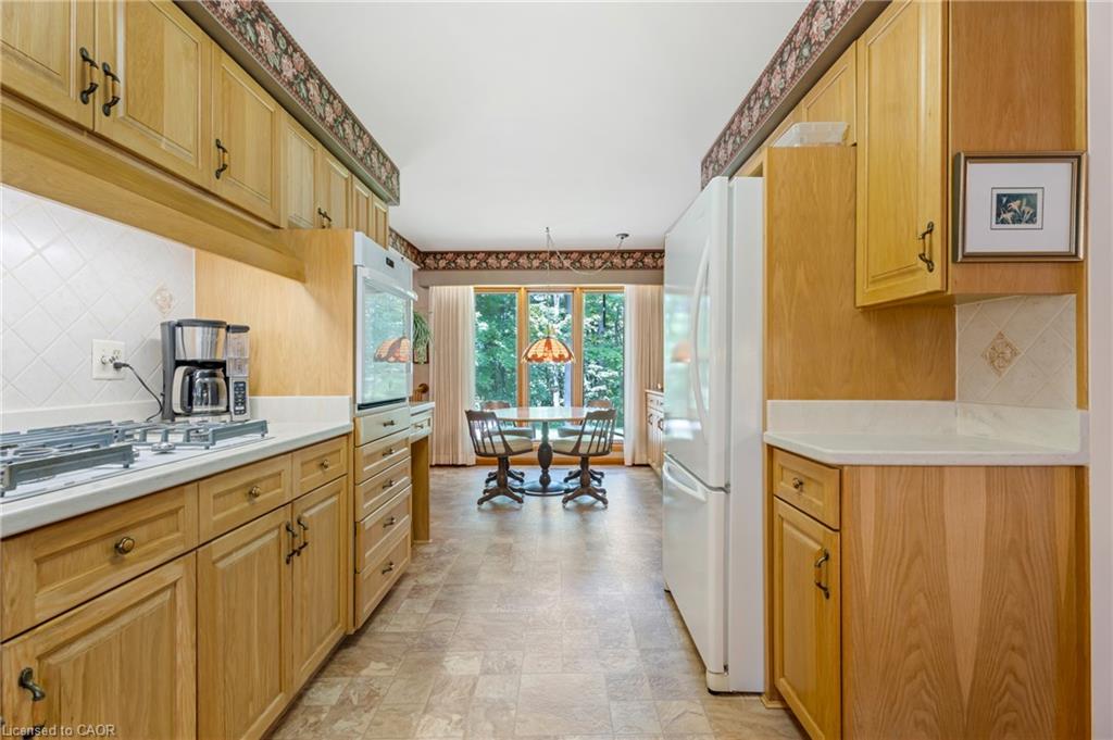 13 Leslie Drive Property Photo 12