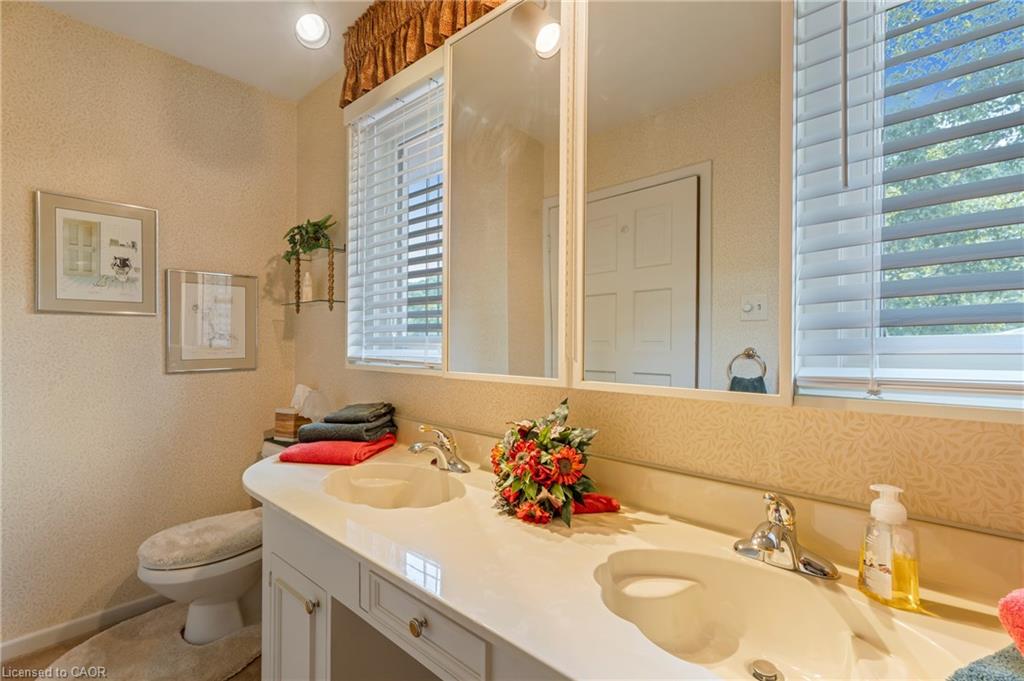 13 Leslie Drive Property Photo 27