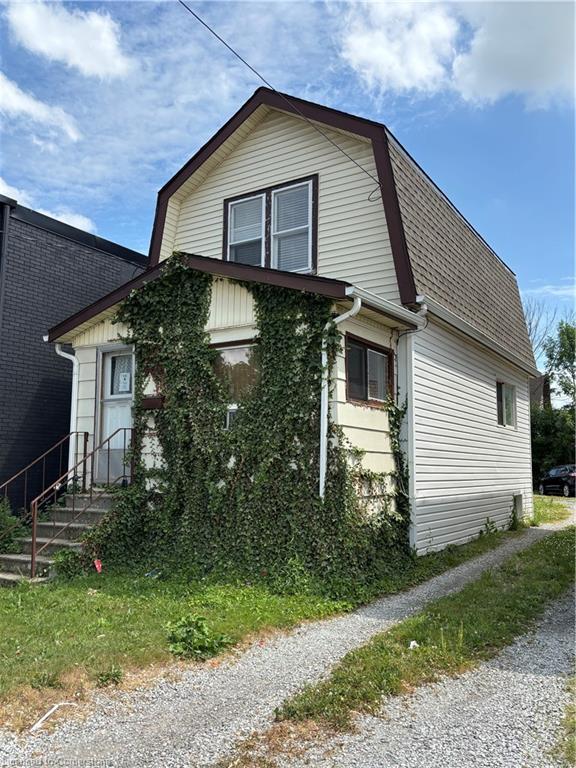 465 East Main Street Property Photo 3