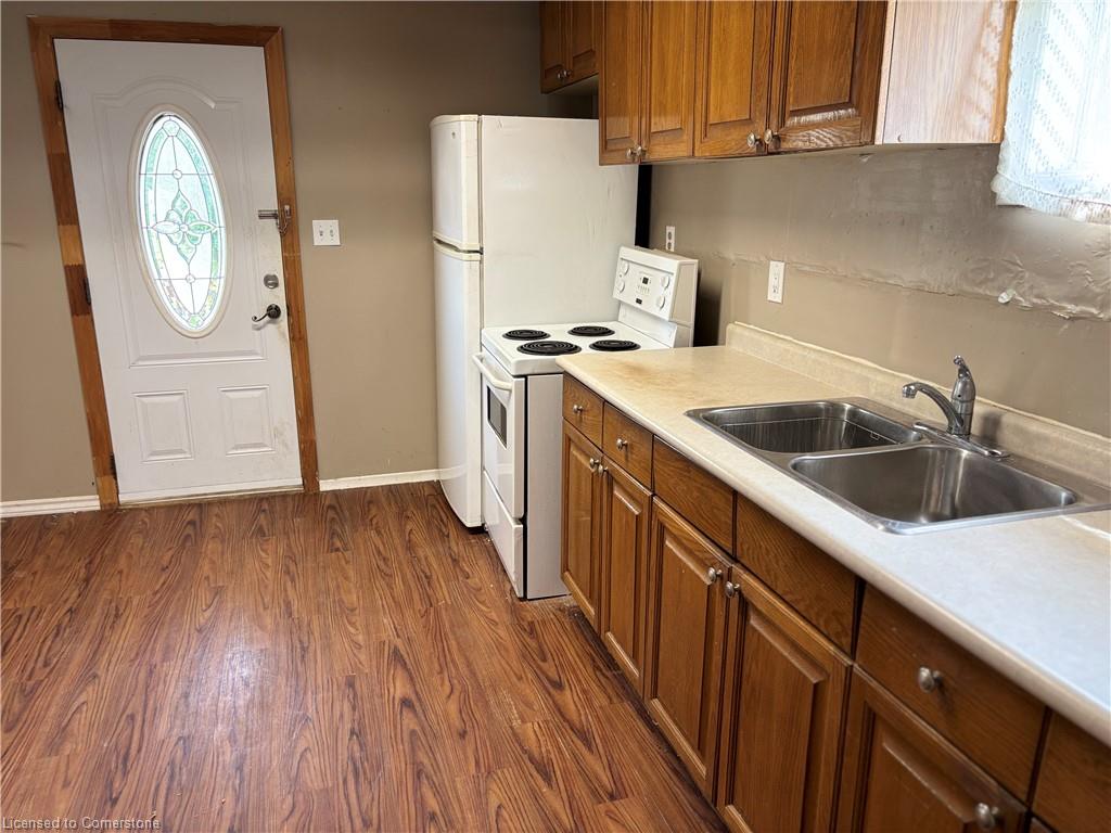 465 East Main Street Property Photo 5