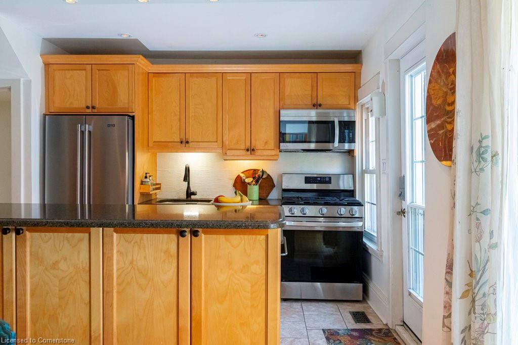 142 Pearl Street S Property Photo 15