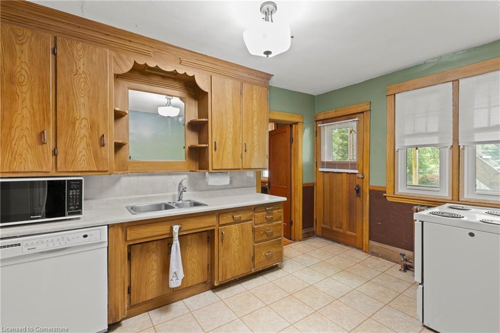 155 Balmoral Avenue S Property Photo 15