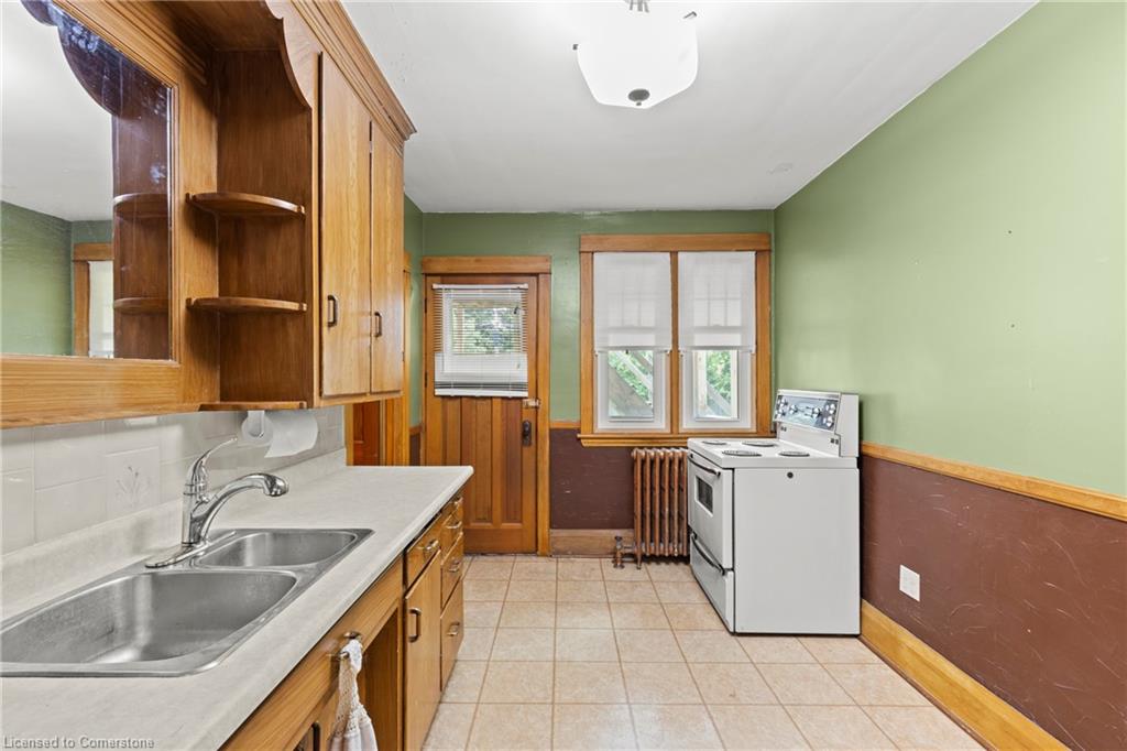 155 Balmoral Avenue S Property Photo 17