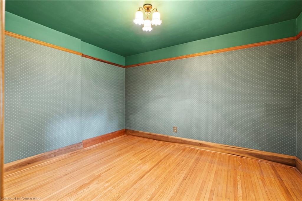 155 Balmoral Avenue S Property Photo 18
