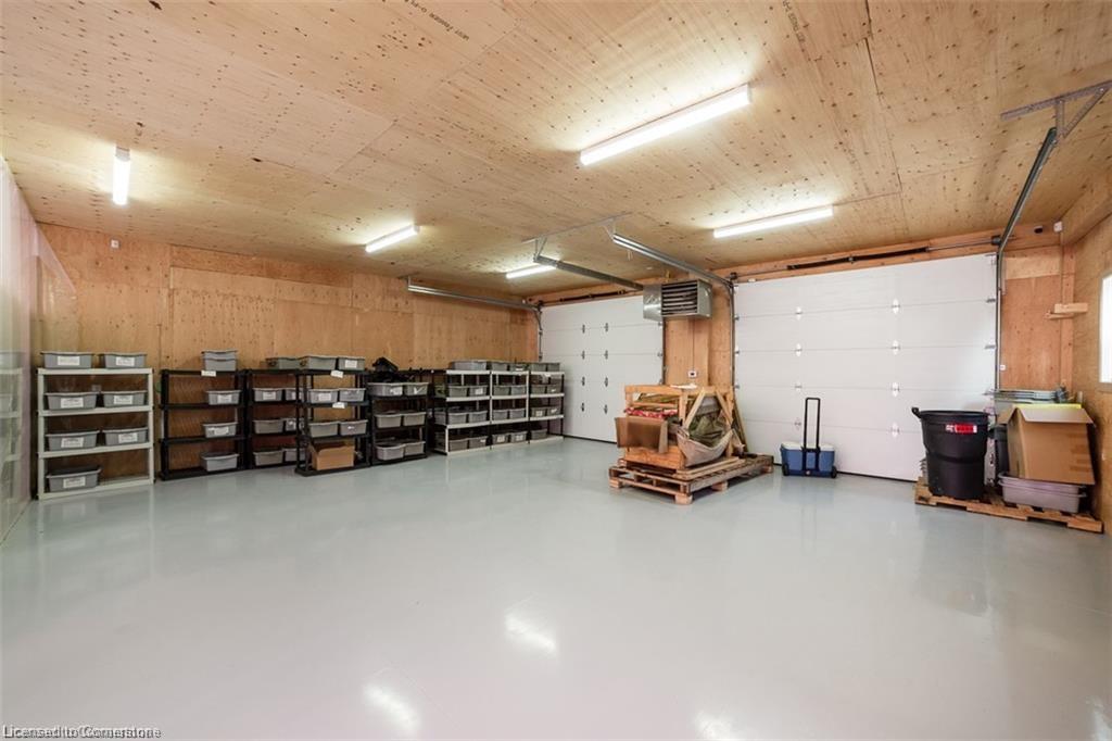 5463 Chippewa Road E Property Photo 13