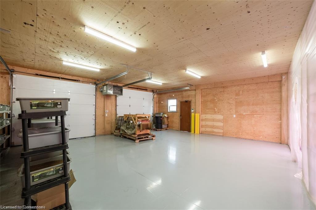 5463 Chippewa Road E Property Photo 15