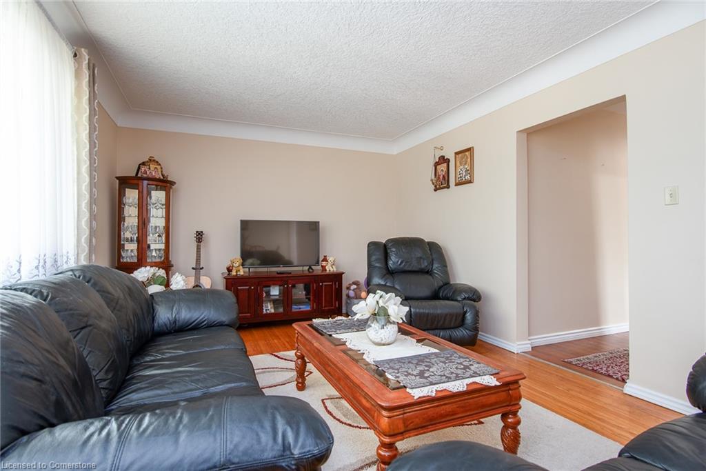 129 River Road E Property Photo 15