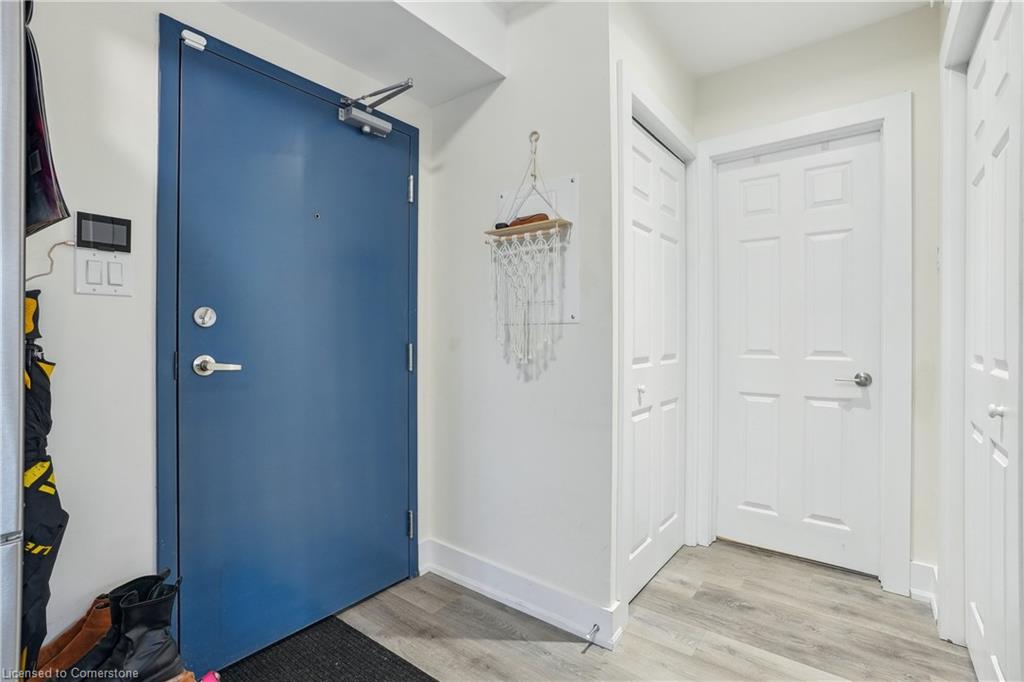 289-293 Kenilworth Avenue N Property Photo 15