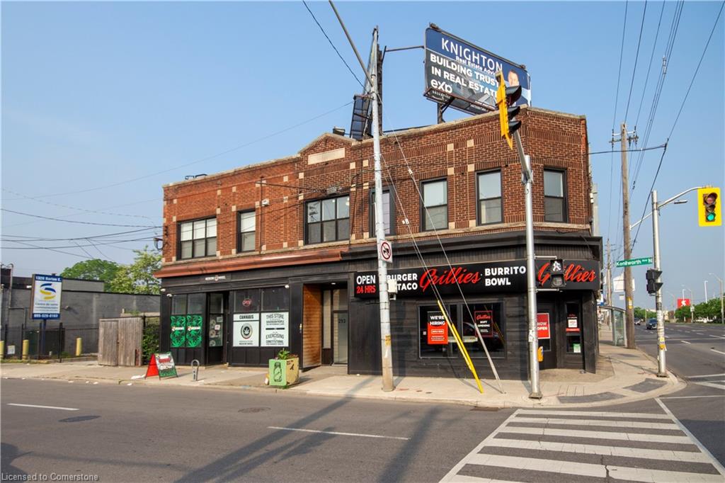 289-293 Kenilworth Avenue N Property Photo 36