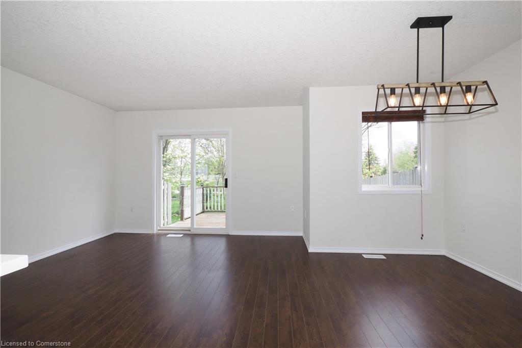 502 Mayflower Street Property Photo 11