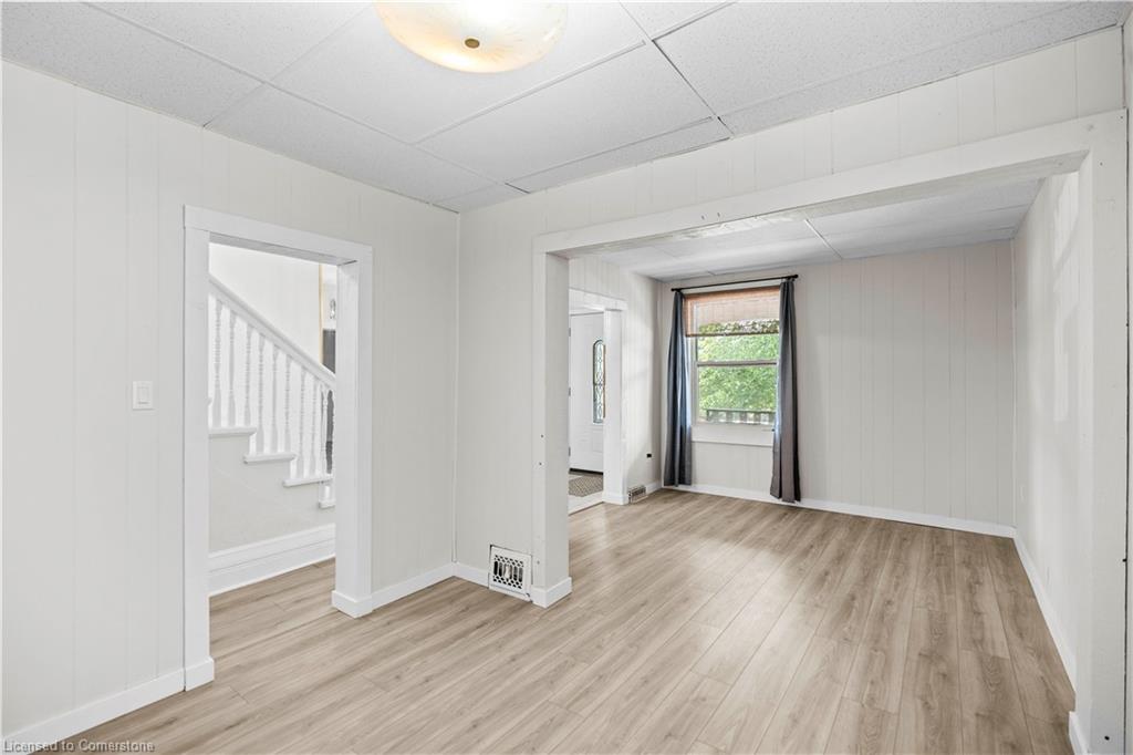 35 Gertrude Street Property Photo 8