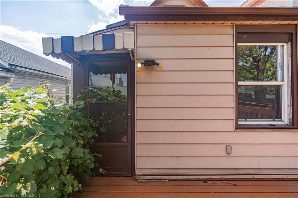 35 Gertrude Street Property Photo 32