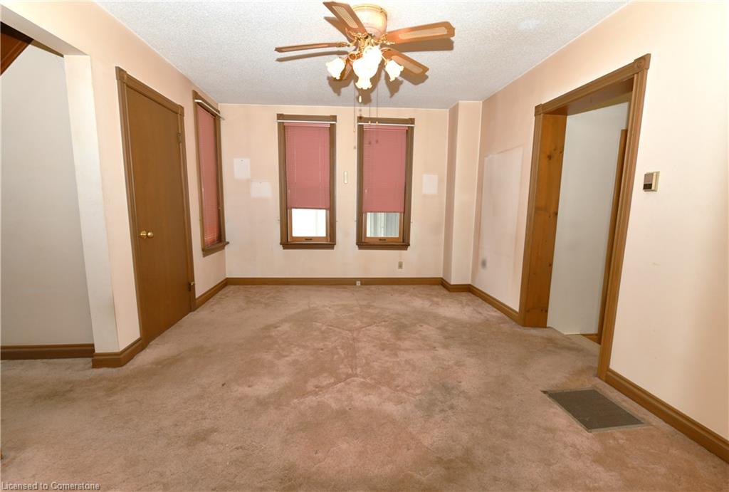 25 Guelph Street Property Photo 5