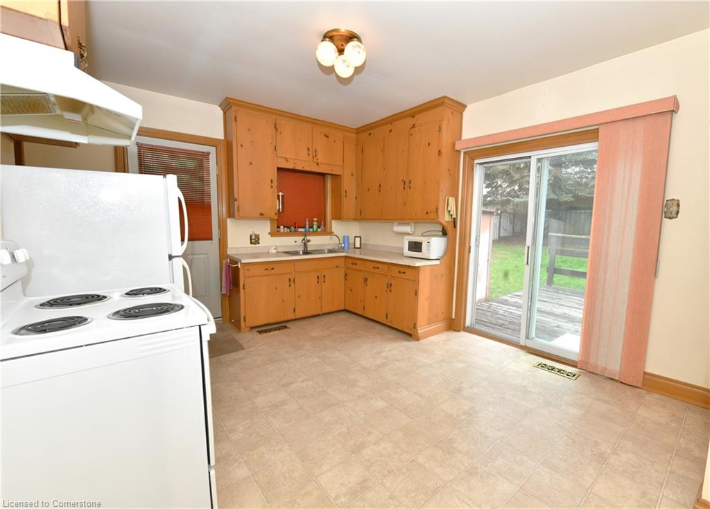 25 Guelph Street Property Photo 8