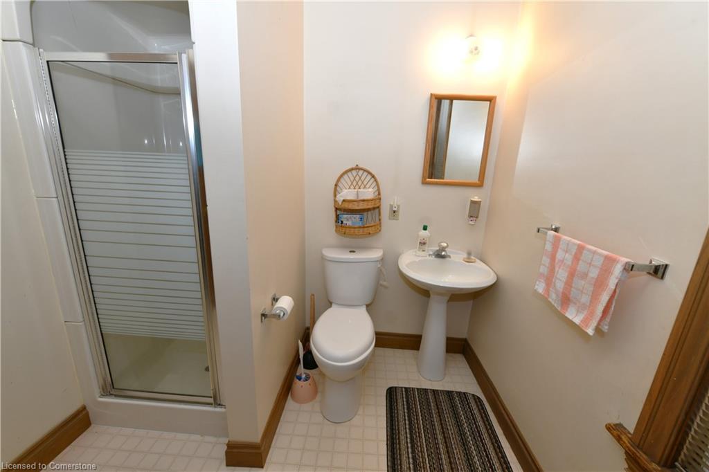 25 Guelph Street Property Photo 11