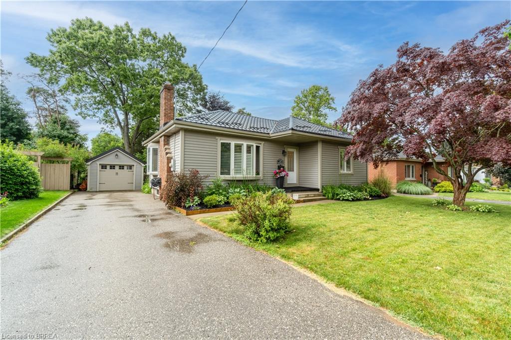 24 Hillier Crescent Property Photo 1