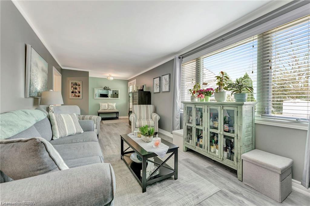 204 Catharine Avenue Property Photo 3