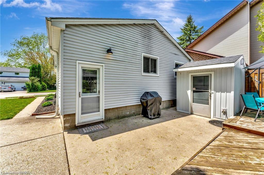204 Catharine Avenue Property Photo 27