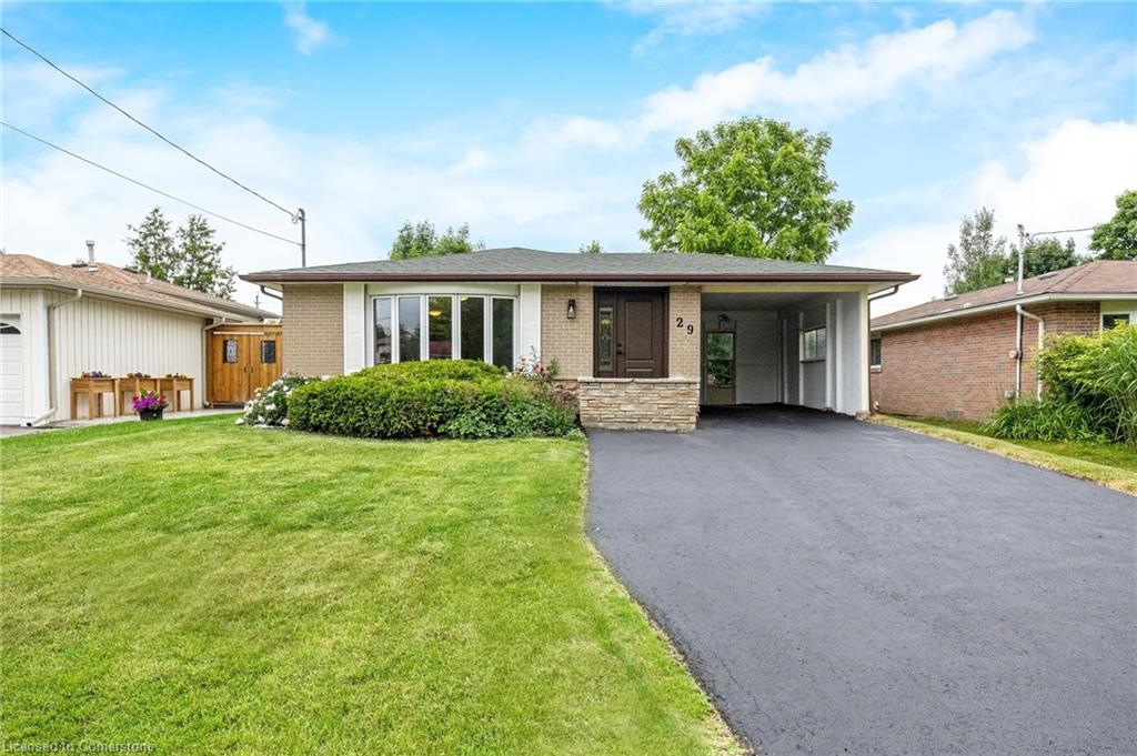29 Irwin Crescent Property Photo 1