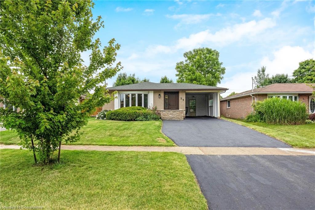 29 Irwin Crescent Property Photo 2