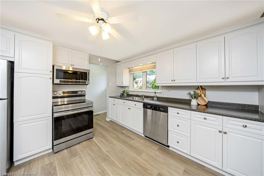 29 Irwin Crescent Property Photo 17