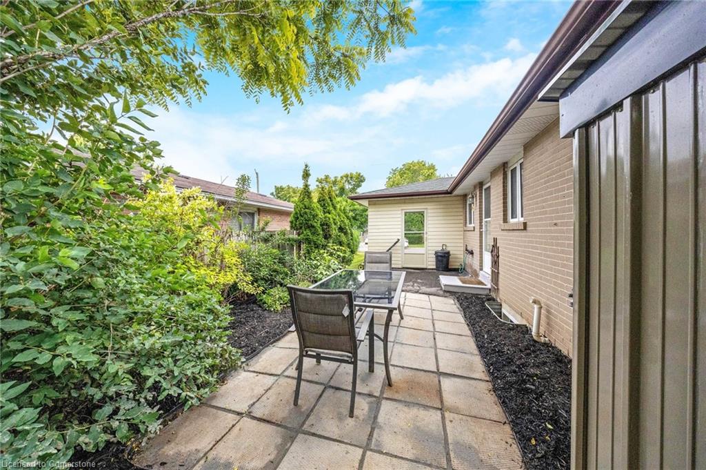 29 Irwin Crescent Property Photo 37