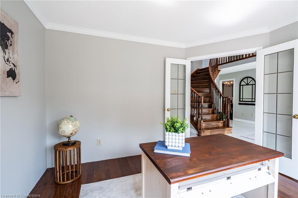 1689 Kerns Road Property Photo 8