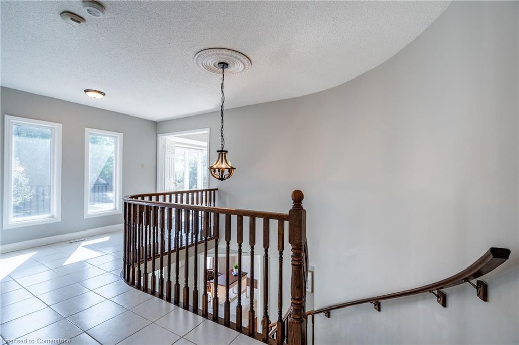 1689 Kerns Road Property Photo 23