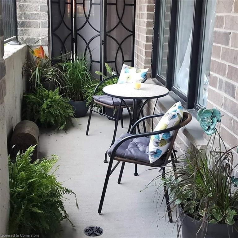 166 Rochefort Street Property Photo 2