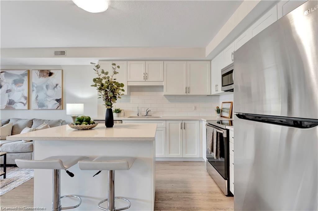 166 Rochefort Street Property Photo 12