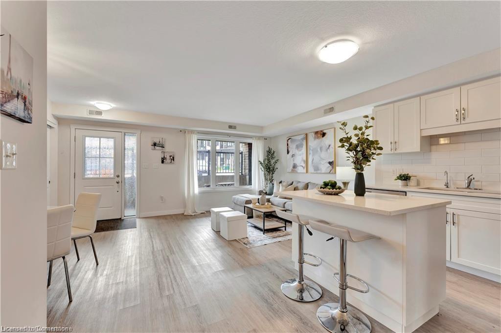 166 Rochefort Street Property Photo 13