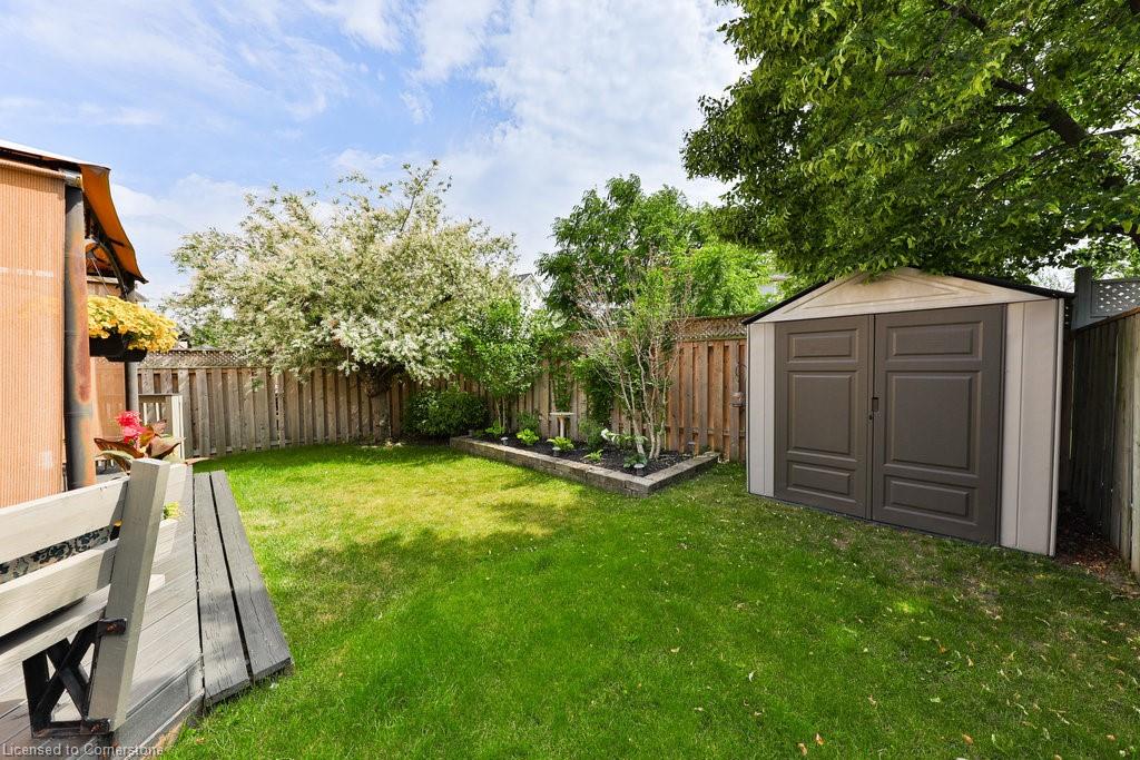 591 Caverhill Crescent Property Photo 27